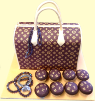 Handbag Cake - Handbags are so popular and look fantastic.